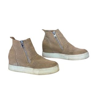 Steve Madden Lali wedge bootie